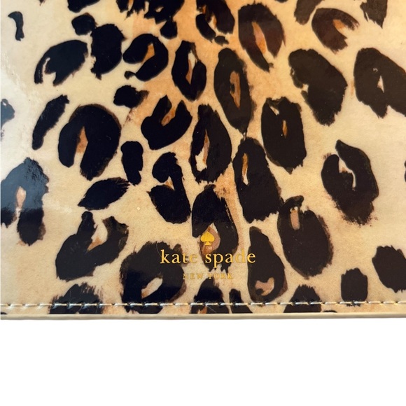 New Kate Spade animal print make up travel bag clutch - Picture 3 of 7